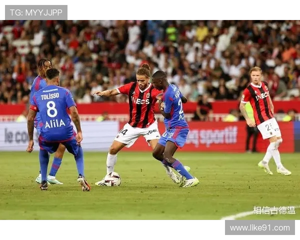 法甲南特三号球员资料