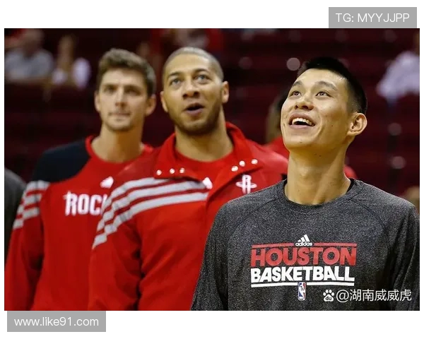 火箭队与马刺队的比赛全场数据对比